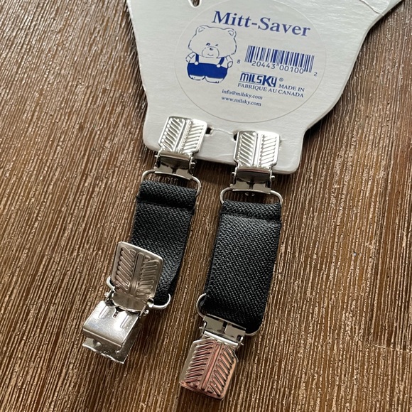 🧤Mitt-Saver Mitten Clips - Kids Mitten & Glove Clips - Black with Sliver Clips - Picture 2 of 4